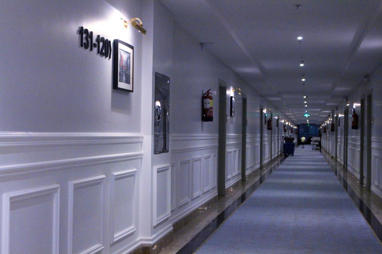 Rollins Hotel Burajda Zewnętrze zdjęcie